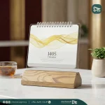 تقویم رومیزی ماه‌شمار مدل پاسارگاد با پایه چوب ترمو و پلاک لیزری اختصاصی